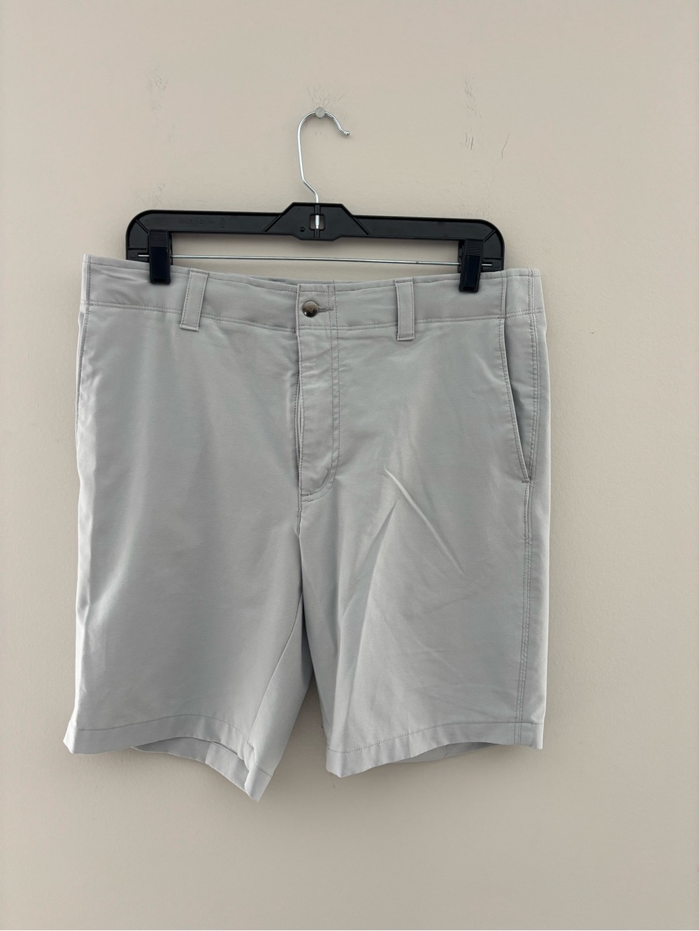 Callaway Men's Light Gray Golf Shorts Flat Front Performance Shorts